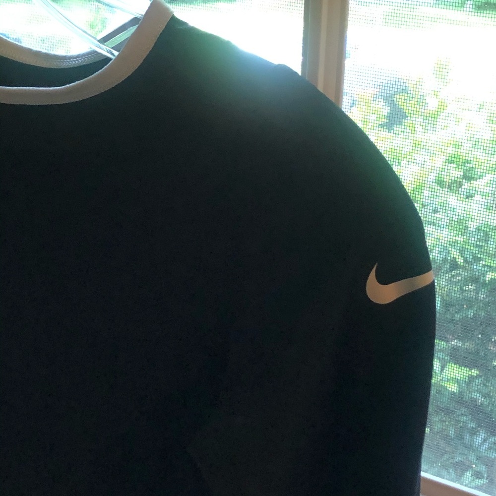 Nike kids long sleeve shirt